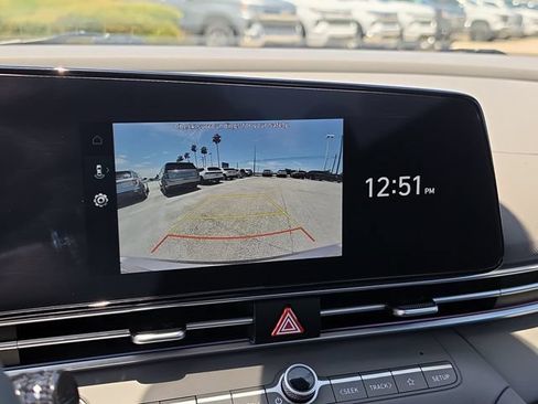 Used 2024 Hyundai Elantra SEL FWD image 23