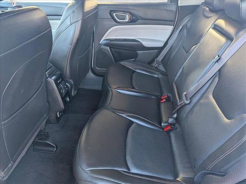 Used 2022 Jeep Compass Limited image 17