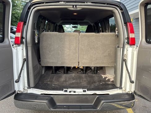 Used 2016 Chevrolet Express 2500 LT w/ LT Preferred Equipment Group image 7