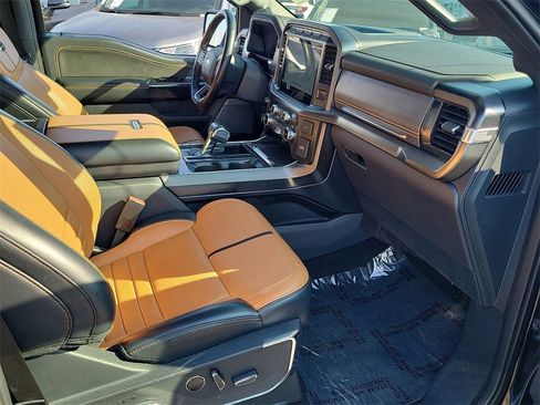 Used 2023 Ford F150 Platinum image 19