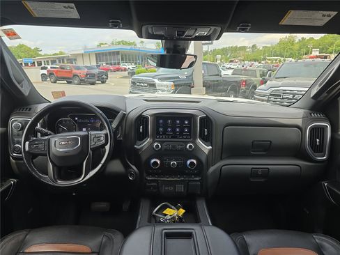 Used 2020 GMC Sierra 1500 AT4 w/ AT4 Premium Package AWD/4WD image 17