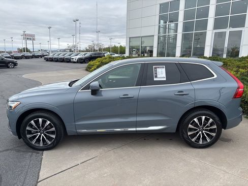 Certified 2023 Volvo XC60 B5 Plus w/ Climate Package AWD/4WD image 11