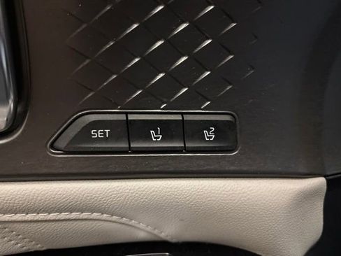 Certified 2023 Kia Sorento SX AWD/4WD image 10