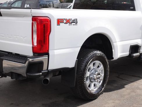 Used 2024 Ford F250 XLT w/ FX4 Off-Road Package image 10