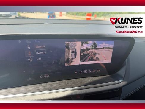 Used 2024 Buick Envision Preferred AWD/4WD image 29