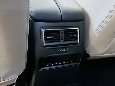 Used 2024 MAZDA CX-90 Plug-In Hybrid w/ Preferred image 29