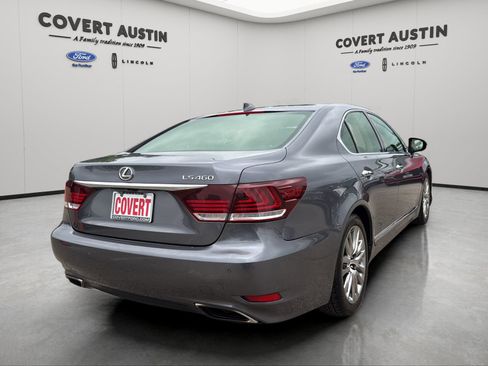Used 2016 Lexus LS 460 w/ Comfort Package image 5