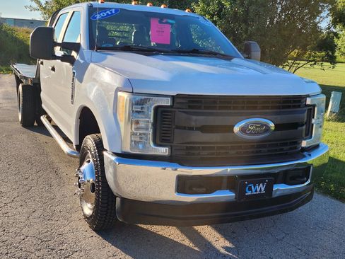 Used 2017 Ford F350 XL w/ XL Value Package image 5