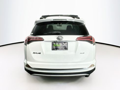 Used 2016 Toyota RAV4 XLE FWD image 7