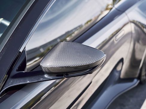 Used 2023 Aston Martin V12 Vantage RWD image 11