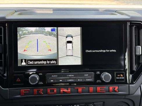 Used 2025 Nissan Frontier Pro-X w/ Pro Convenience Package RWD image 17