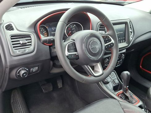 Used 2021 Jeep Compass Trailhawk image 25