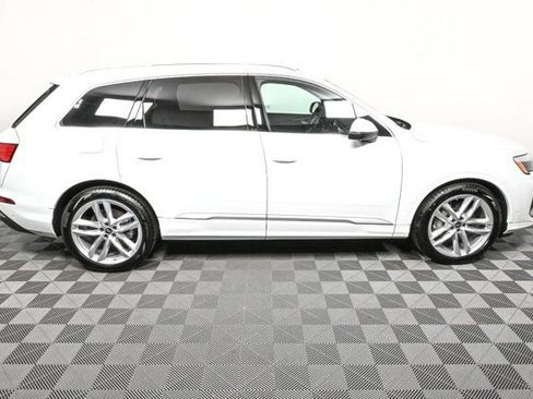 New 2025 Audi Q7 3.0T Premium Plus image 2