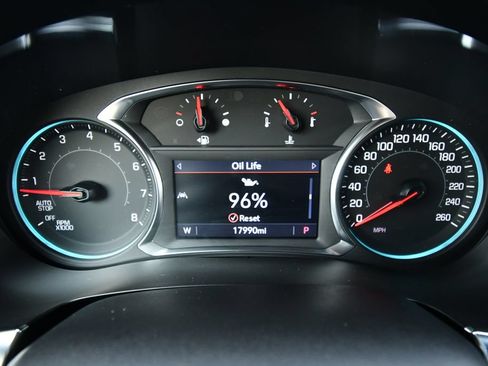 Used 2024 Chevrolet Traverse RS AWD/4WD image 25