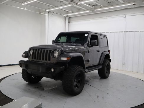 Used 2023 Jeep Wrangler Sport image 10