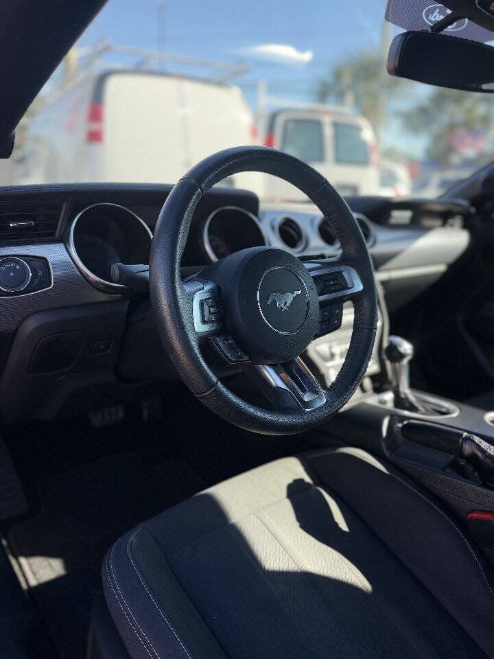 Used 2019 Ford Mustang Coupe w/ Equipment Group 101A RWD image 11