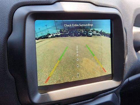 Used 2022 Jeep Renegade Trailhawk AWD/4WD image 12