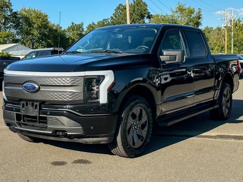 Used 2023 Ford F150 Lightning XLT w/ Equipment Group 312A High AWD/4WD image 6