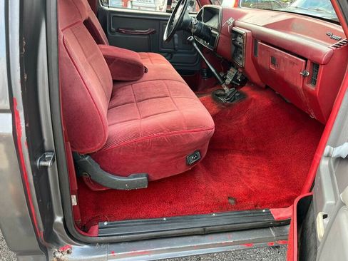 Used 1991 Ford F450 2WD Regular Cab Super Duty image 32