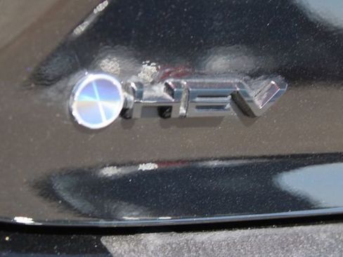 Used 2026 Toyota Camry SE w/ Multimedia Upgrade Package FWD image 7
