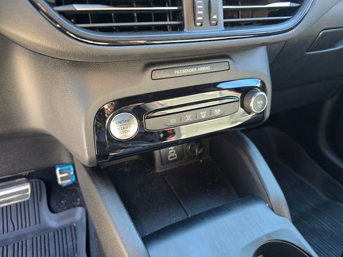Used 2024 Ford Escape ST-Line w/ Equipment Group 301A image 12