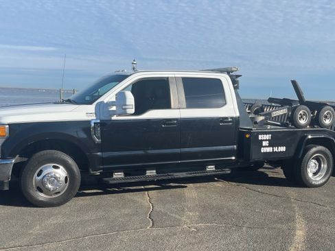 Used 2020 Ford F350 XL w/ Power Equipment Group image 6