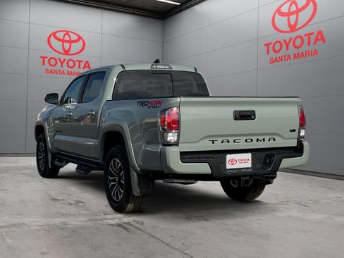 Used 2023 Toyota Tacoma TRD Sport image 2