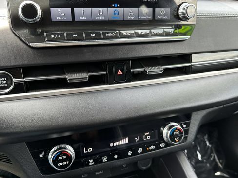 Used 2024 Mitsubishi Outlander SE AWD/4WD image 30