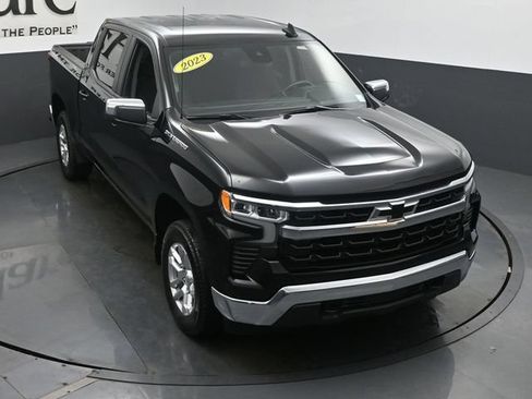 Used 2023 Chevrolet Silverado 1500 LT AWD/4WD image 46