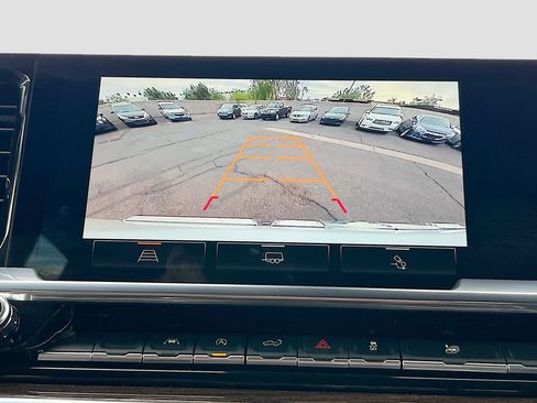 Used 2023 GMC Sierra 1500 Elevation w/ Preferred Package image 13