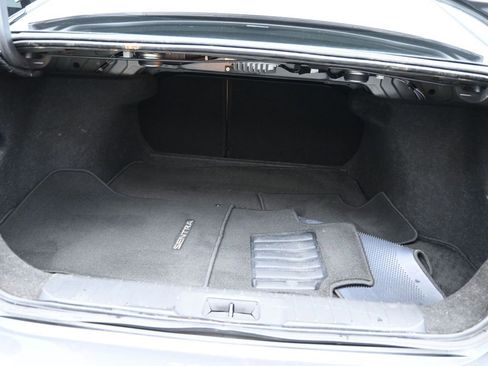 Used 2024 Nissan Sentra SV w/ SV Premium Package image 19