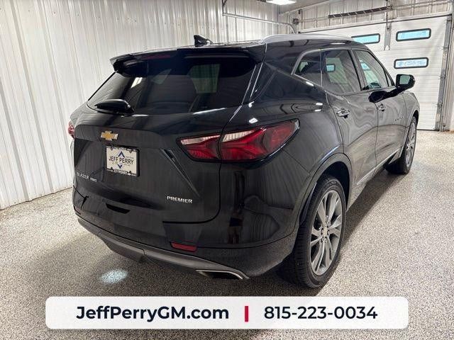 Used 2019 Chevrolet Blazer Premier w/ Sun and Wheels Package AWD/4WD image 3