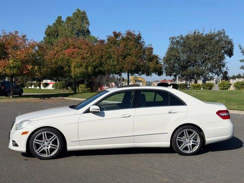 Used 2010 Mercedes-Benz E 350 Sedan image 2