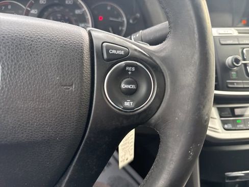 Used 2015 Honda Accord Sport image 19