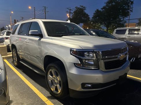 Used 2017 Chevrolet Tahoe LT AWD/4WD image 3