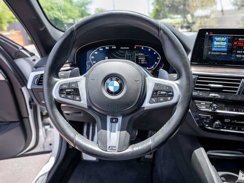Used 2020 BMW M550i xDrive w/ Executive Package AWD/4WD image 11