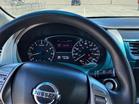 Used 2015 Nissan Altima 2.5 S w/ Power Driver Seat Package FWD image 9