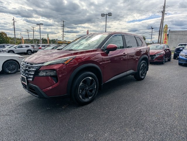 Used 2025 Nissan Rogue SV AWD/4WD image 7