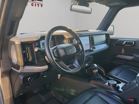 Used 2023 Ford Bronco Badlands w/ Sasquatch Package image 27