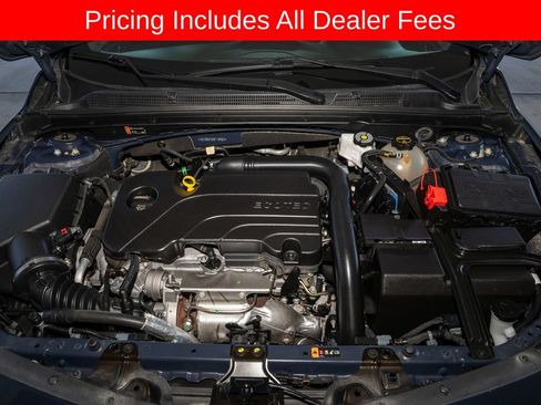 Used 2025 Chevrolet Malibu LT FWD image 18