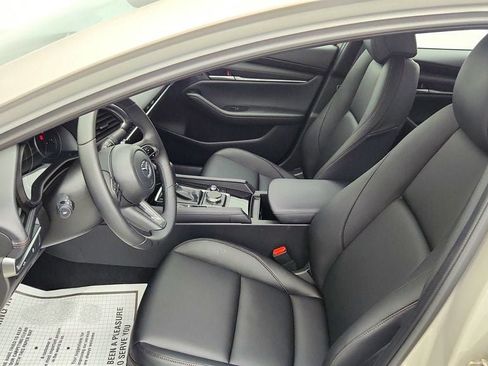 Used 2025 MAZDA MAZDA3 s FWD image 19