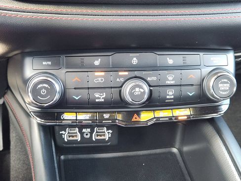 Used 2025 Dodge Durango GT RWD image 20