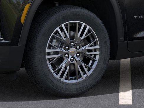 New 2026 Chevrolet Traverse LT image 9
