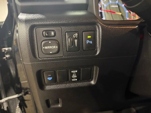 Used 2018 Toyota 4Runner Limited image 25