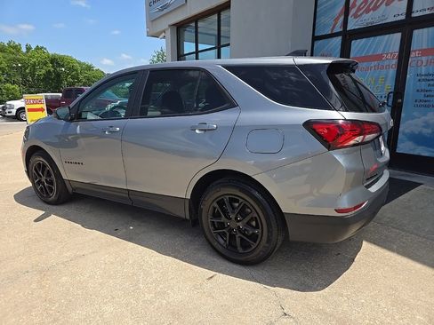 Used 2023 Chevrolet Equinox LS w/ LS Convenience Package FWD image 7