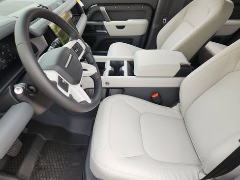 New 2026 Land Rover Defender 110 S image 9