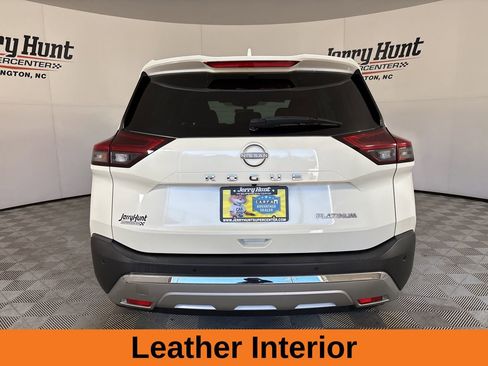 Used 2023 Nissan Rogue Platinum w/ Platinum Premium Package image 6