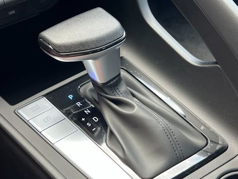 New 2025 Hyundai Elantra SE FWD image 19