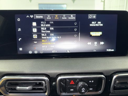 Used 2026 Nissan Sentra SR w/ Floor Mat Package FWD image 22