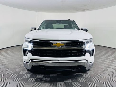 Used 2023 Chevrolet Silverado 1500 LT w/ Z71 Off-Road Package AWD/4WD image 3
